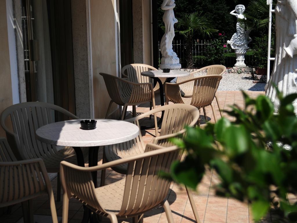 Hotel Marina Bardolino Exteriér fotografie